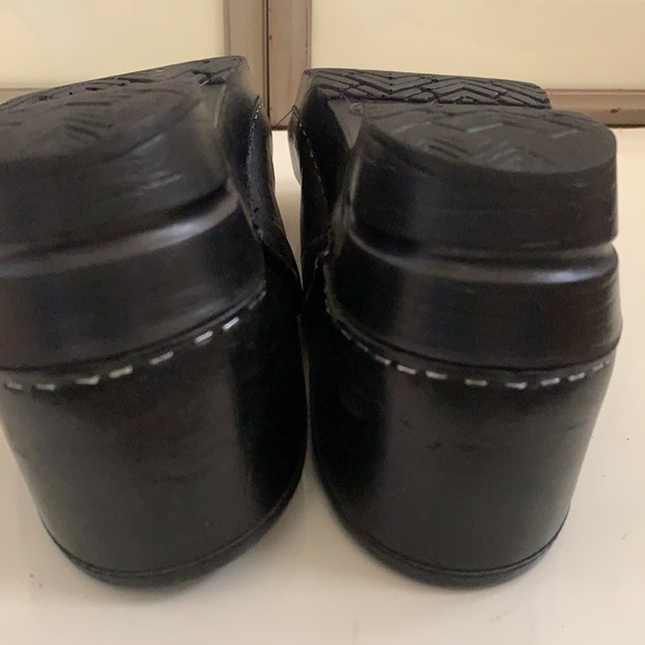 SANITA WEDGE CLOGS BLACK SZ 40 USA 9.5 PREOWNED HEEL MULES - Picture 12 of 16